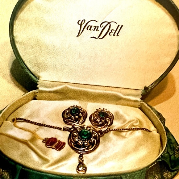 Vintage Van Dell 1/20 12K GF Necklace-Brooch & Earrings Green Rhinestones - Picture 10 of 11